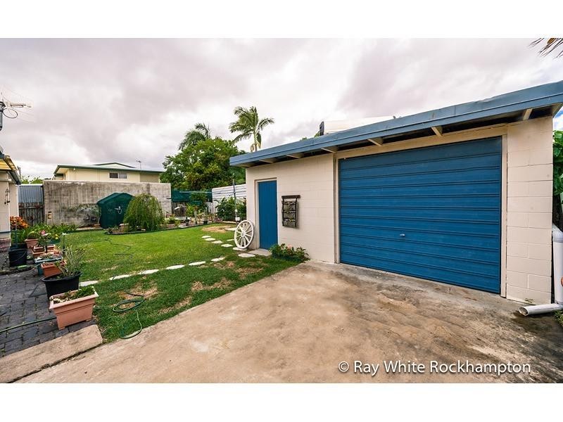 4 Rodger Street, Park Avenue QLD 4701