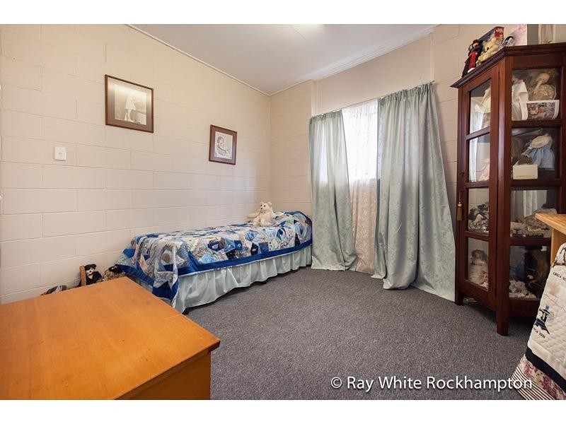 4 Rodger Street, Park Avenue QLD 4701