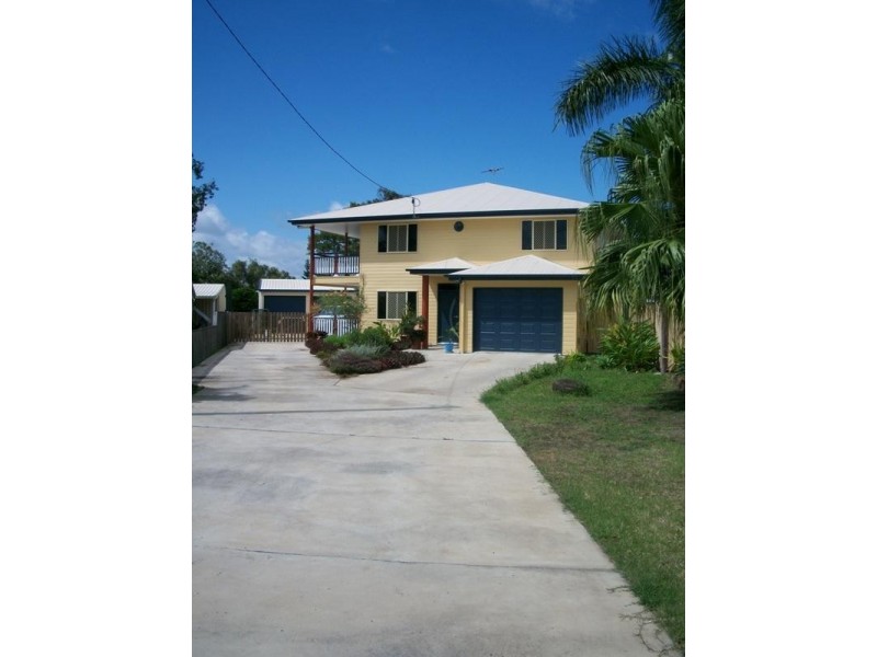 21 Booker Street, Park Avenue QLD 4701
