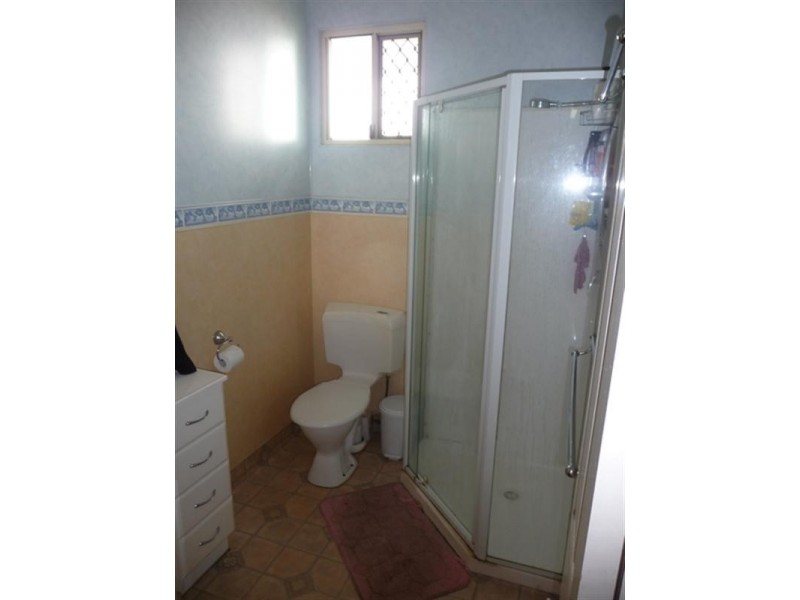 27 Berserker Street, Berserker QLD 4701