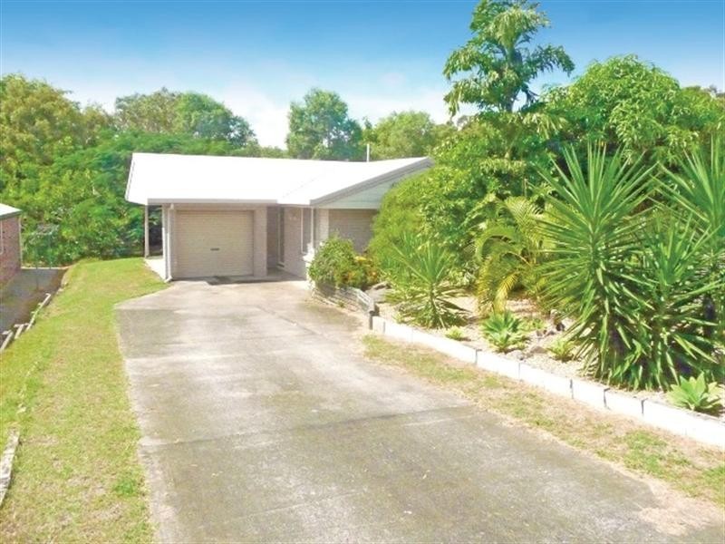 13 Banksia Place, Kawana QLD 4701