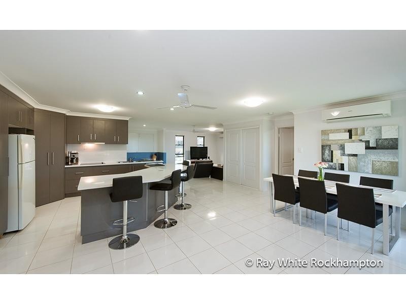 15 Kate Street, Gracemere QLD 4702