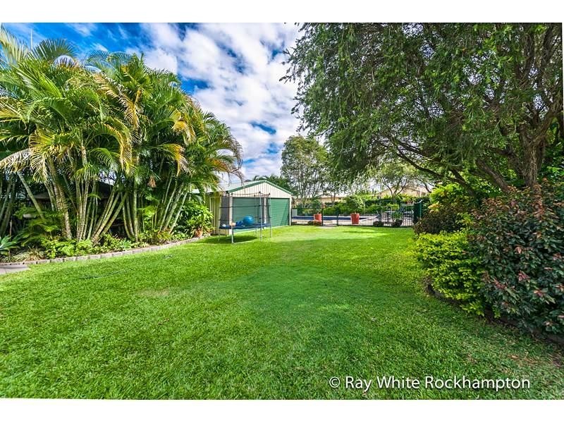 1 Hotham Close, Parkhurst QLD 4702