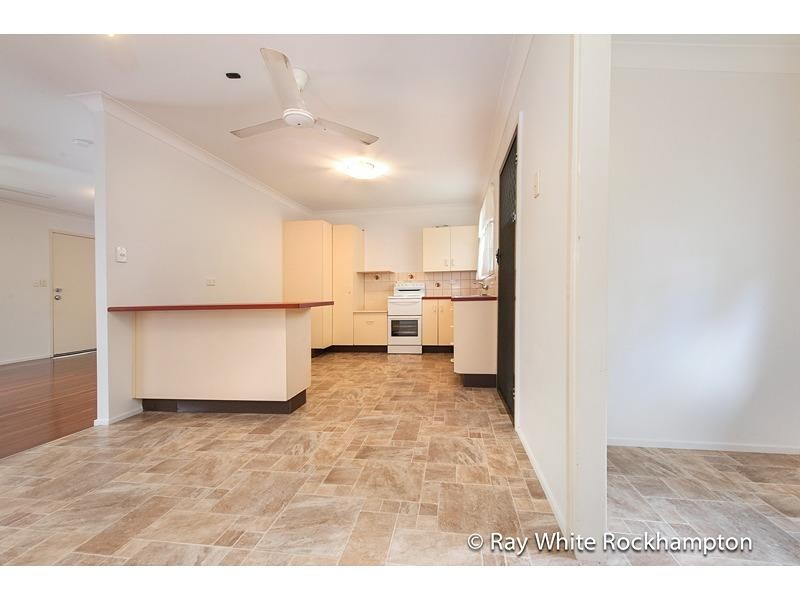 56 Gray Street, Park Avenue QLD 4701