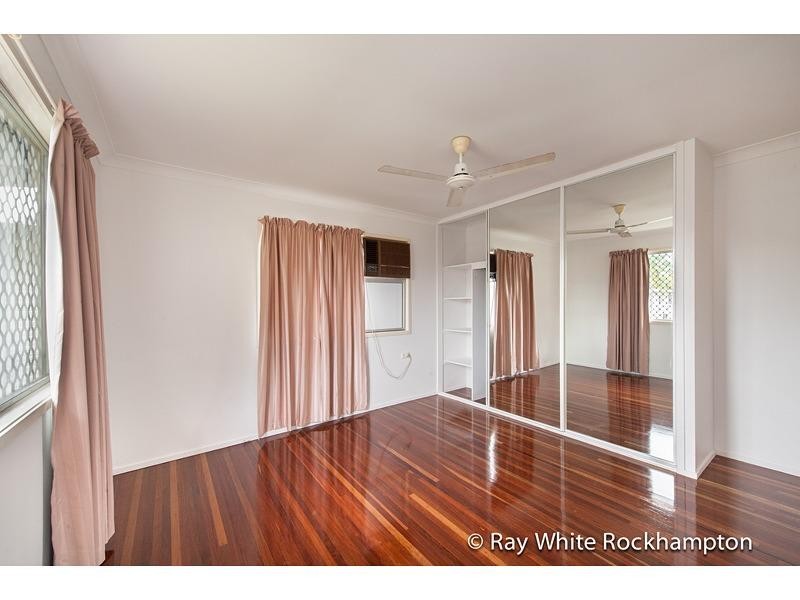 56 Gray Street, Park Avenue QLD 4701