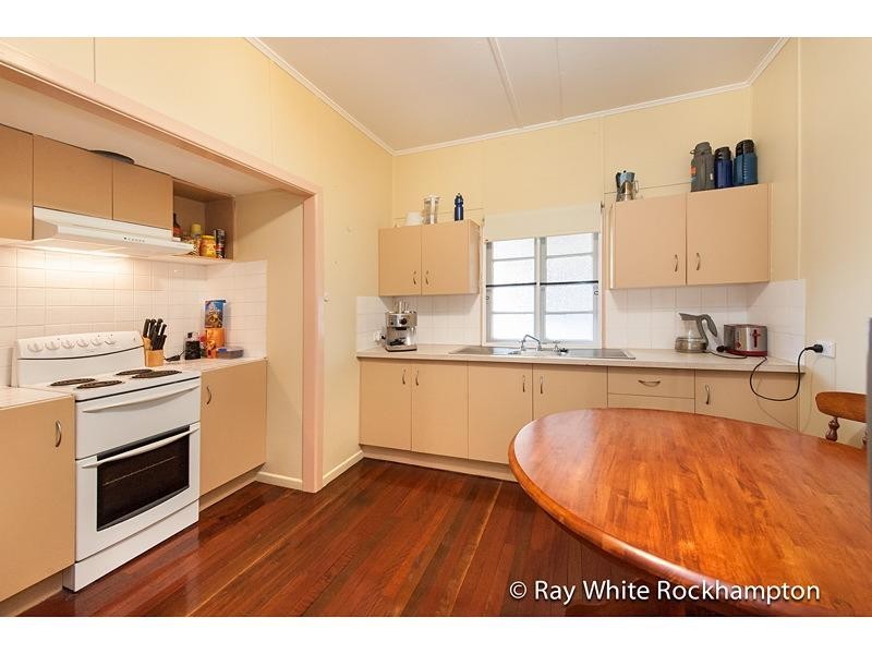 154 Earl Street, Berserker QLD 4701