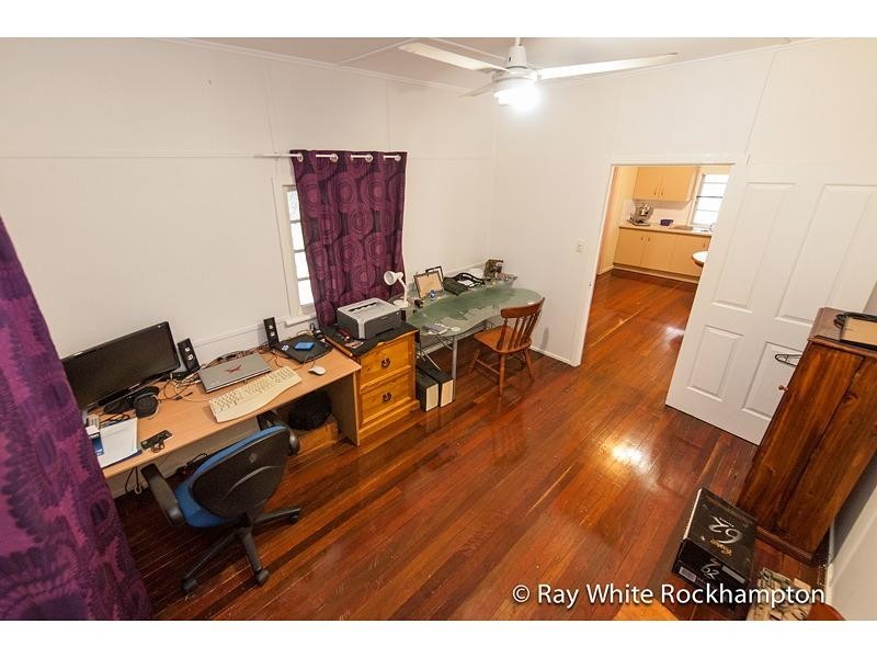 154 Earl Street, Berserker QLD 4701
