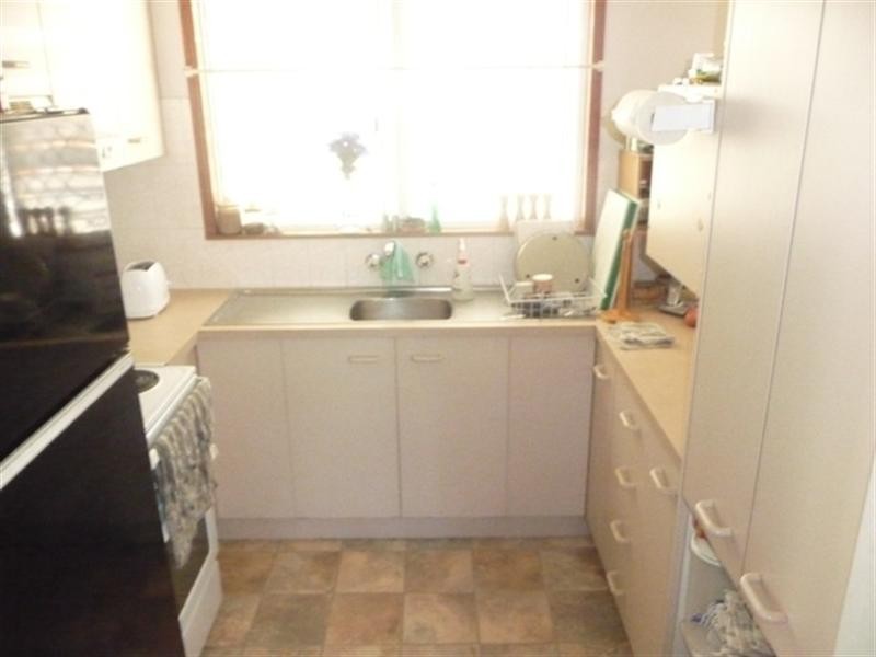 19 Hardy Avenue, Park Avenue QLD 4701