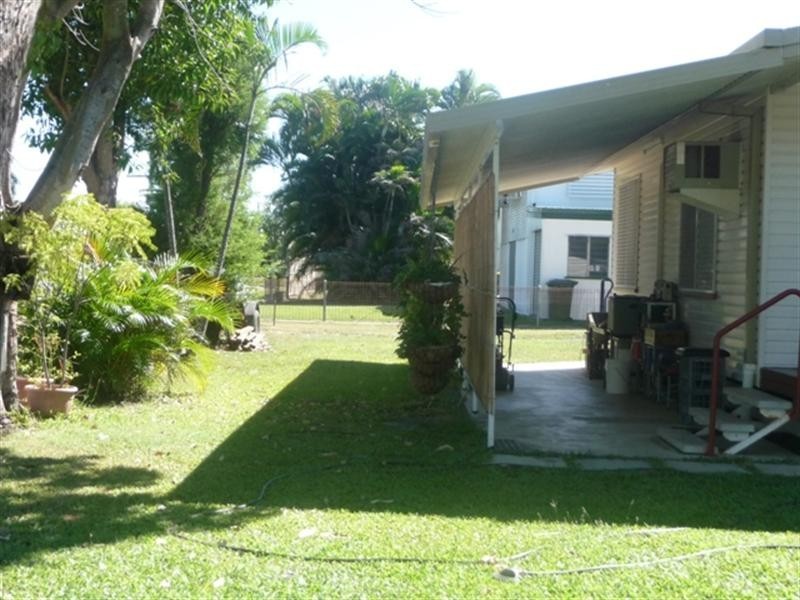 19 Hardy Avenue, Park Avenue QLD 4701