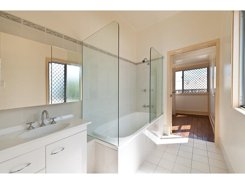 18 Jardine Street, Wandal QLD 4700