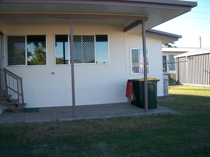 62 Thompson Street, Park Avenue QLD 4701