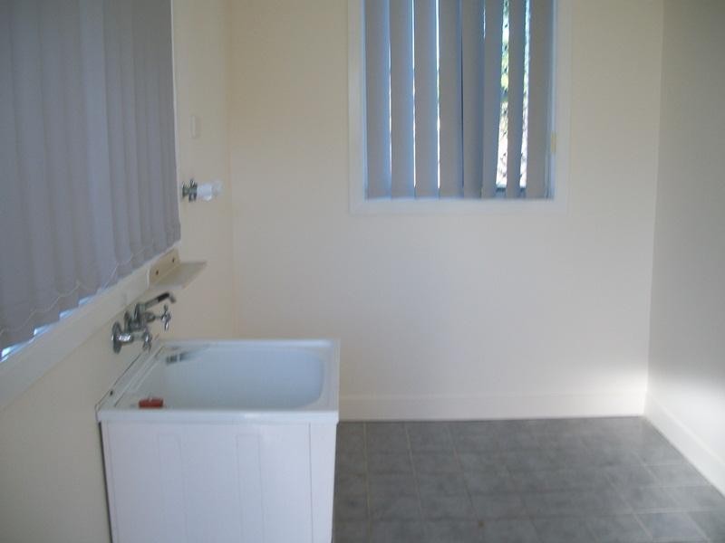 62 Thompson Street, Park Avenue QLD 4701