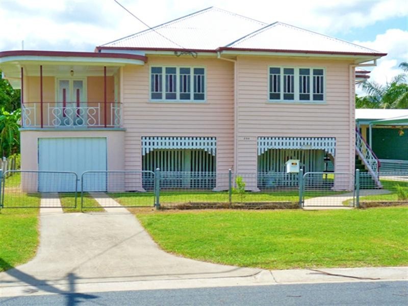 294 Pine Street, Berserker QLD 4701