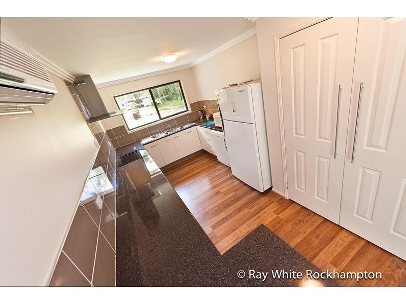 63000 Bruce Highway, Glendale QLD 4711