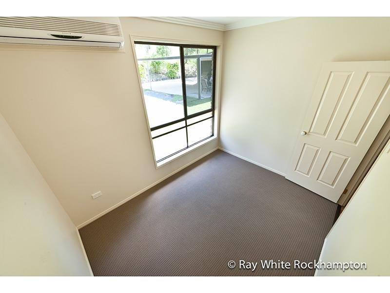 63000 Bruce Highway, Glendale QLD 4711