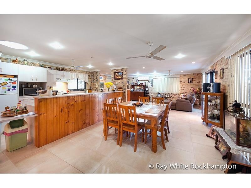 89 Emu Park Road, Nerimbera QLD 4701