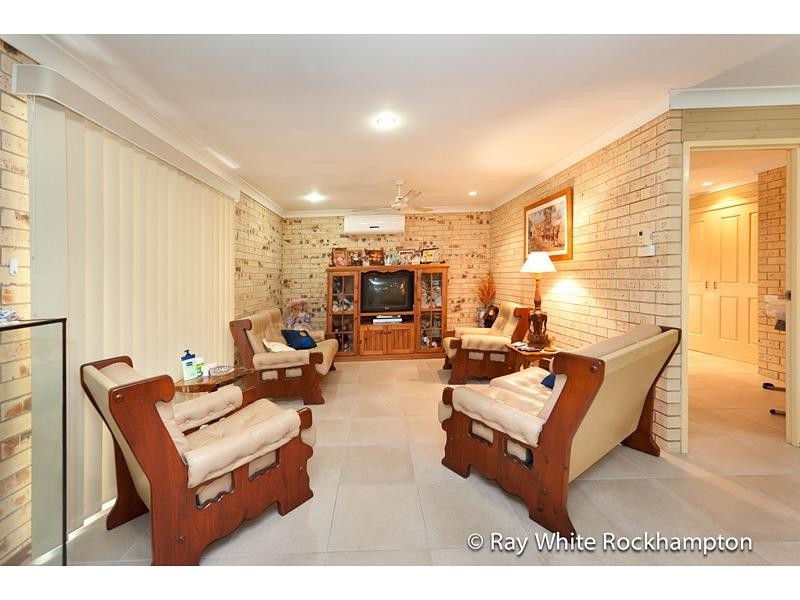 89 Emu Park Road, Nerimbera QLD 4701