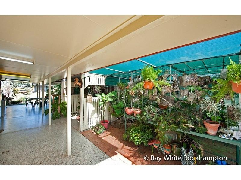 89 Emu Park Road, Nerimbera QLD 4701