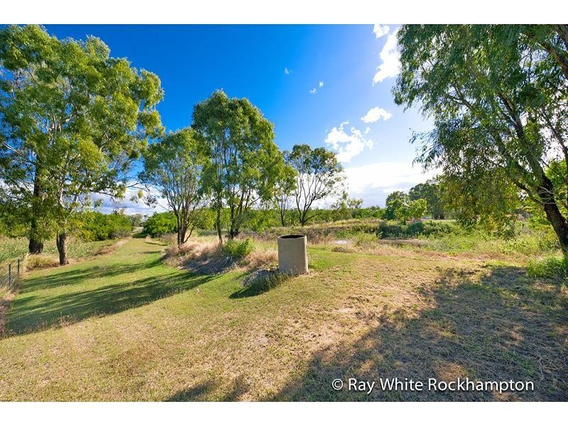 89 Emu Park Road, Nerimbera QLD 4701