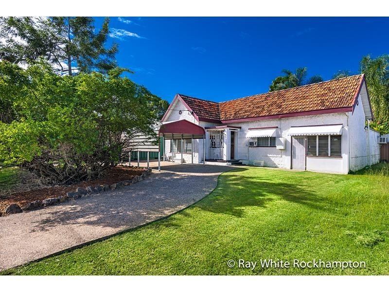 75 Main Street, Park Avenue QLD 4701