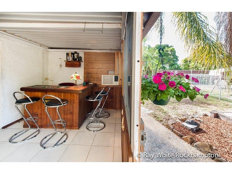 75 Main Street, Park Avenue QLD 4701