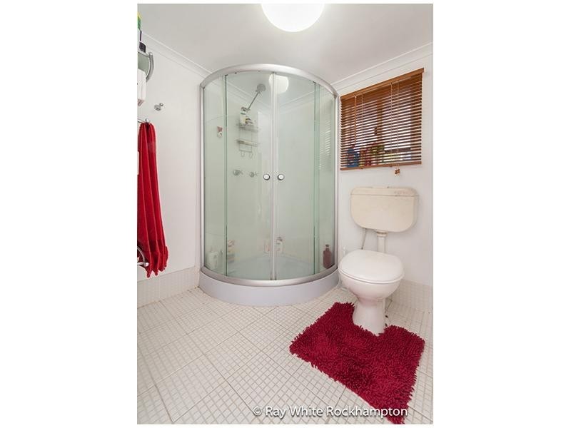 75 Main Street, Park Avenue QLD 4701