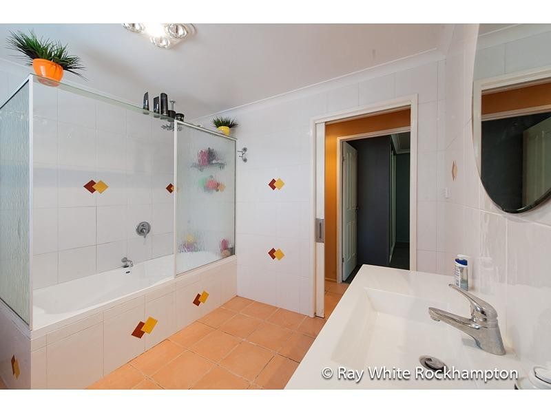 14 Schwarten Street, Kawana QLD 4701