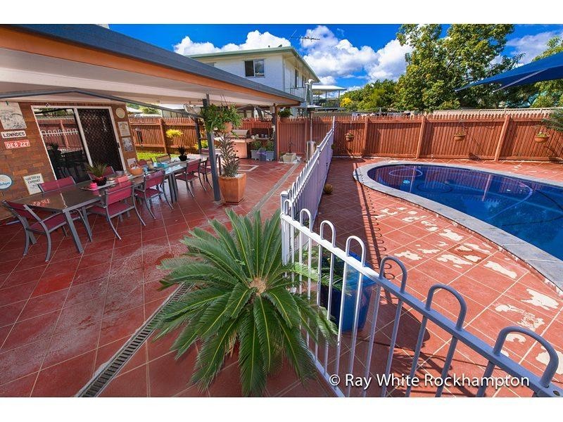 14 Schwarten Street, Kawana QLD 4701