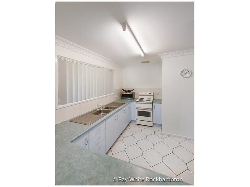 21 Van Haeren Street, Kawana QLD 4701