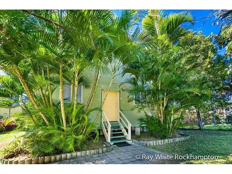 35 Denning Street, Park Avenue QLD 4701