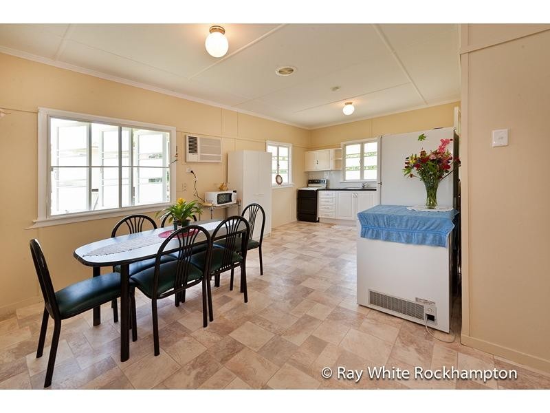 8 Kirkellen Street, Berserker QLD 4701