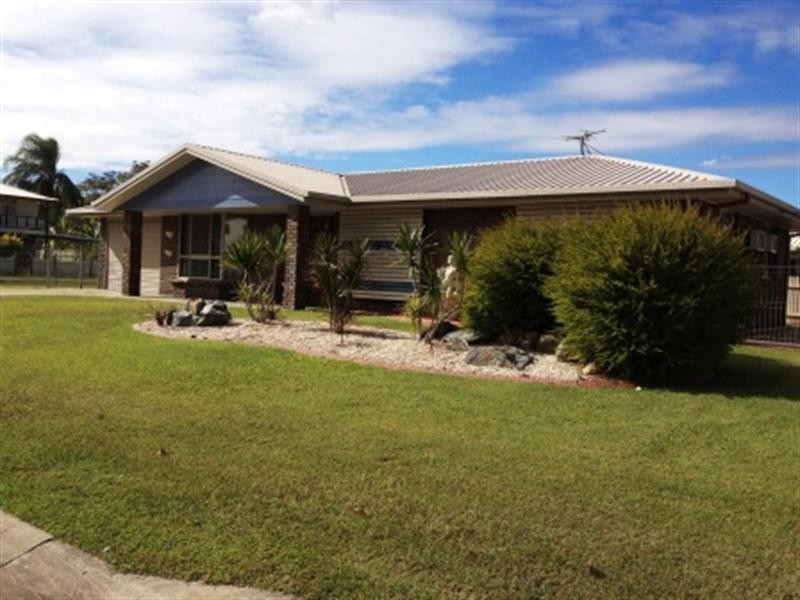 14 Bondeson Drive, Parkhurst QLD 4702