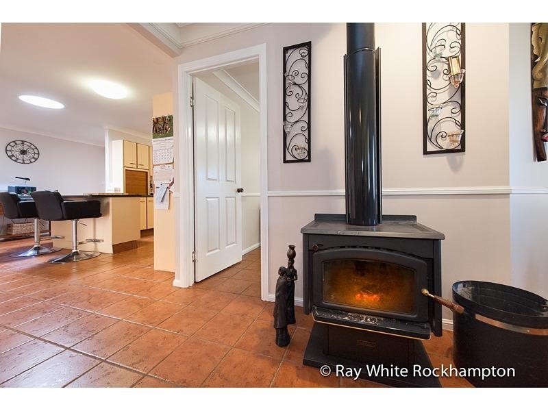 34 Julie Ann Drive, Glendale QLD 4711