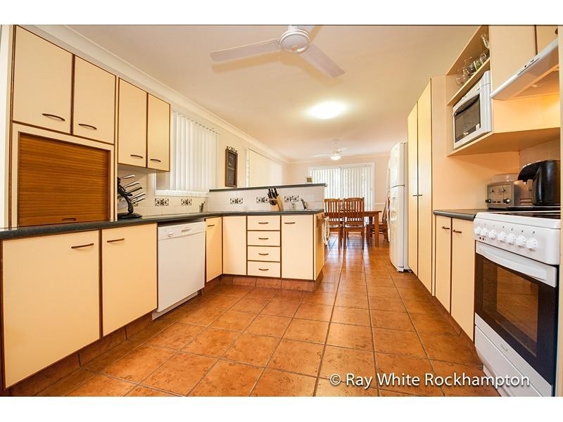 34 Julie Ann Drive, Glendale QLD 4711