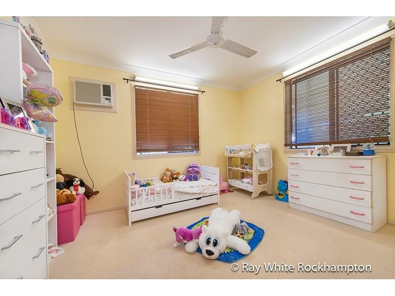 248 Farm Street, Kawana QLD 4701