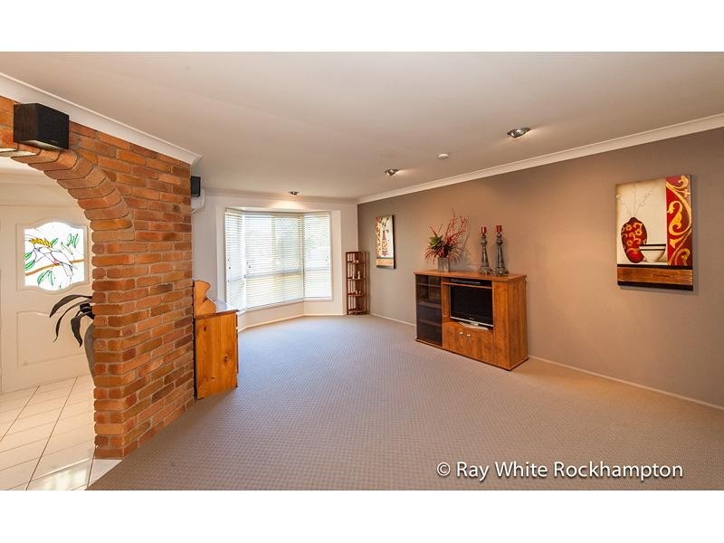 42 Schlencker Drive, Glenlee QLD 4711