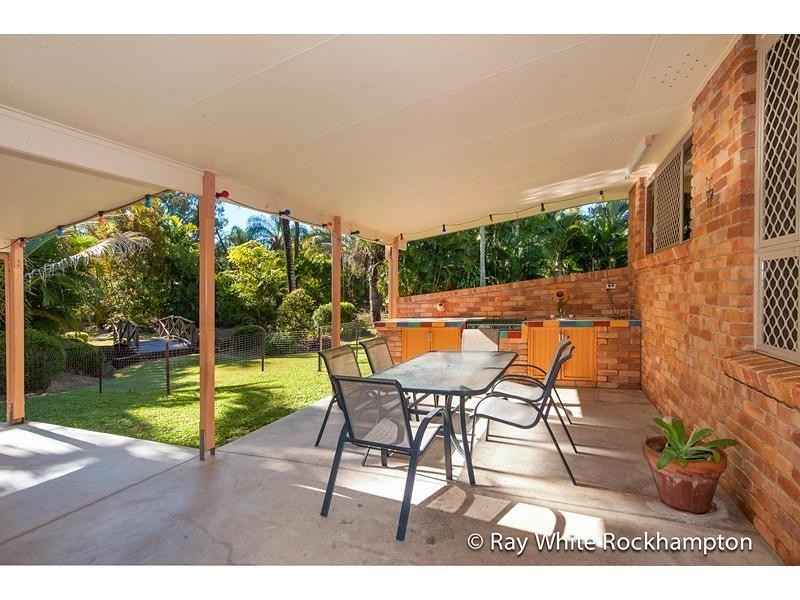 42 Schlencker Drive, Glenlee QLD 4711