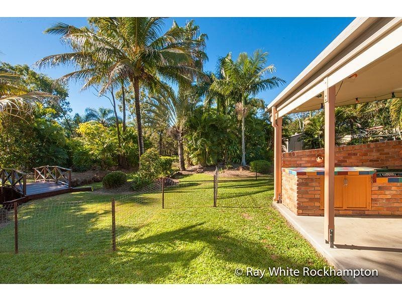 42 Schlencker Drive, Glenlee QLD 4711