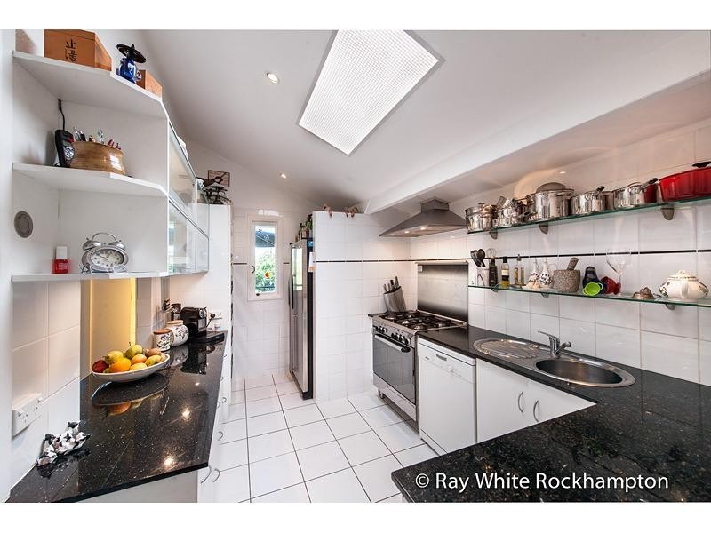 4 Bapaume Street, Wandal QLD 4700