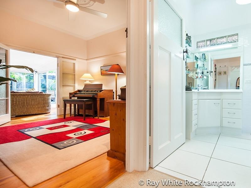 4 Bapaume Street, Wandal QLD 4700