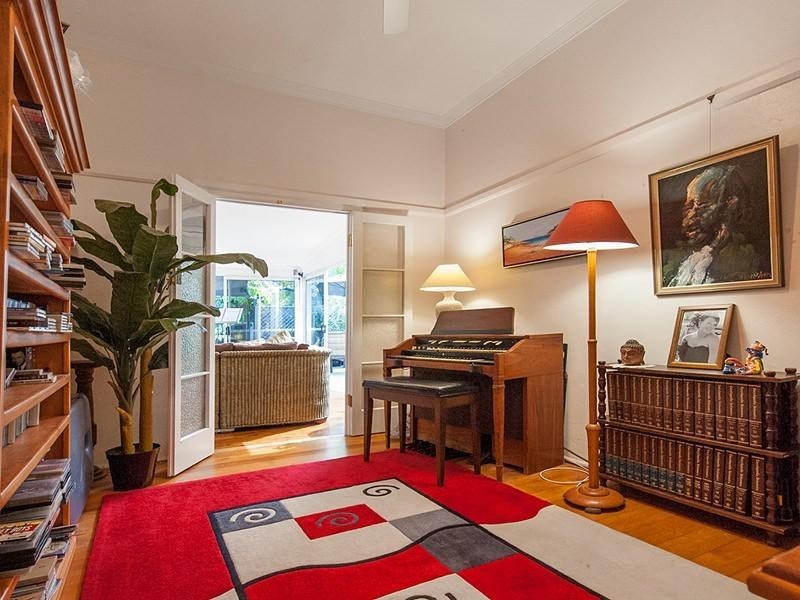 4 Bapaume Street, Wandal QLD 4700