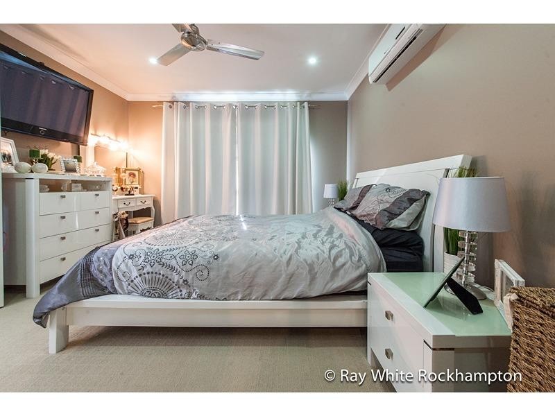 8 Sandy’s Place, Kawana QLD 4701