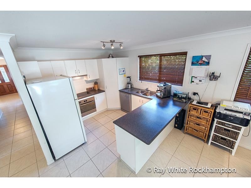 293 Creek Street, Berserker QLD 4701