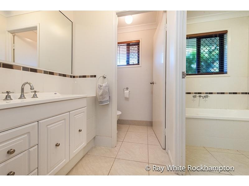 293 Creek Street, Berserker QLD 4701