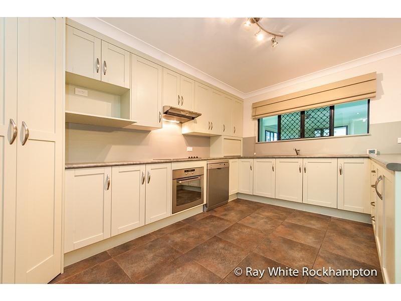 5 Quarrion Court, Parkhurst QLD 4702