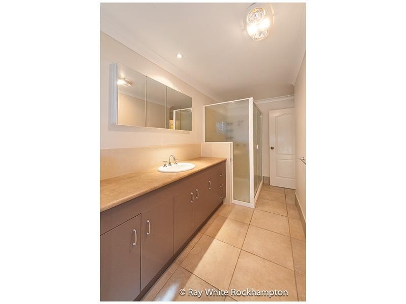 5 Quarrion Court, Parkhurst QLD 4702