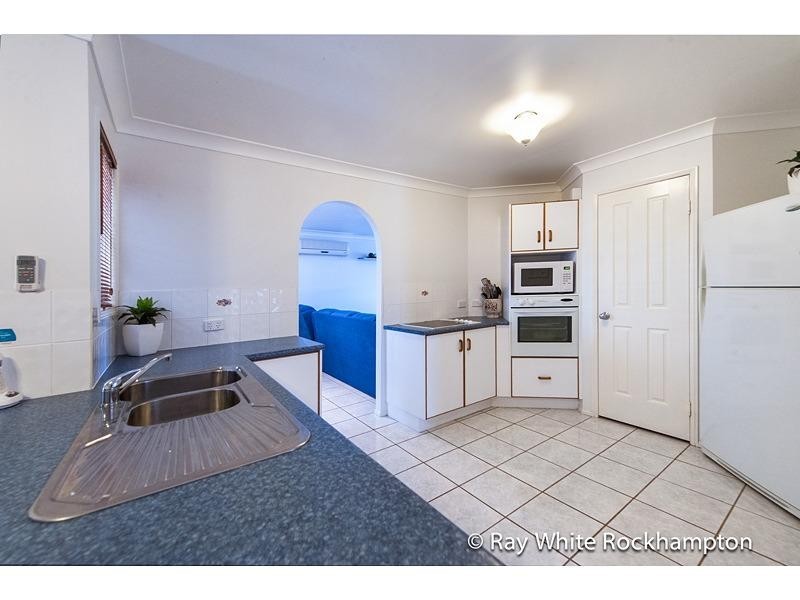 13 Lamb Avenue, Gracemere QLD 4702