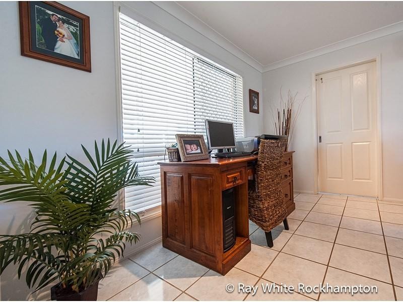 13 Lamb Avenue, Gracemere QLD 4702