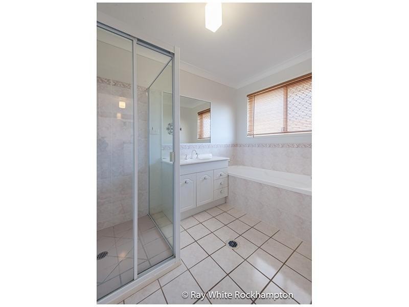 13 Lamb Avenue, Gracemere QLD 4702