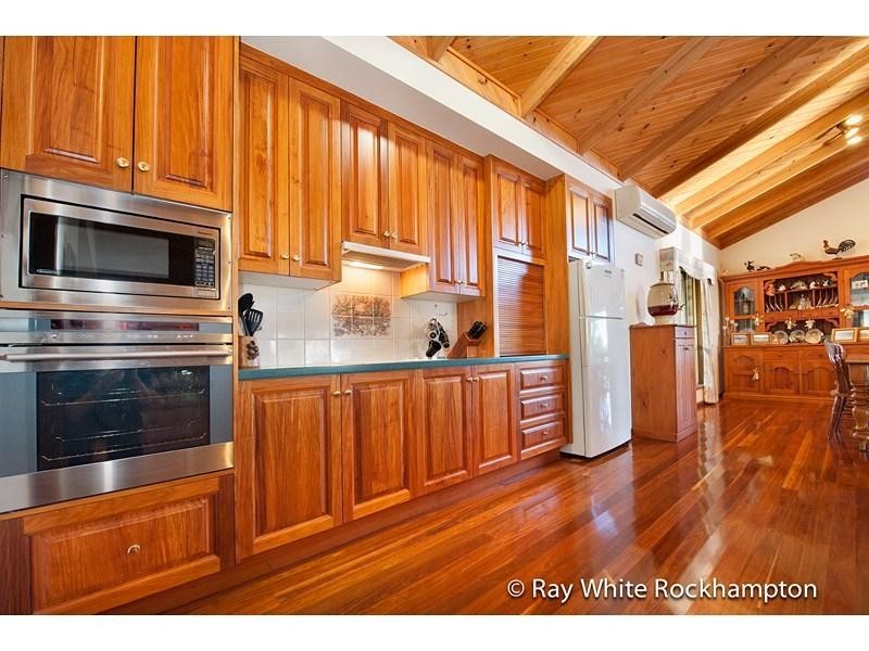 18 Laura Close, Rockyview QLD 4701